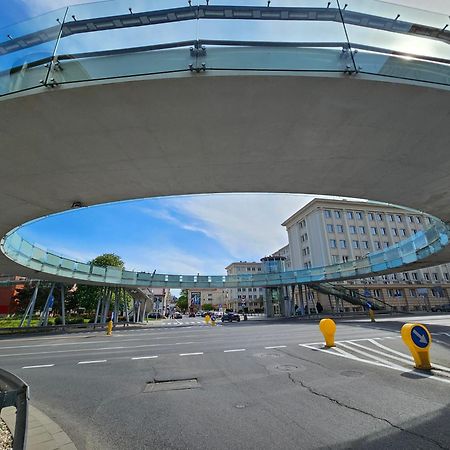 Handy Apartamenty - Mieszkania Na Doby W Centrum Rzeszowa Buitenkant foto