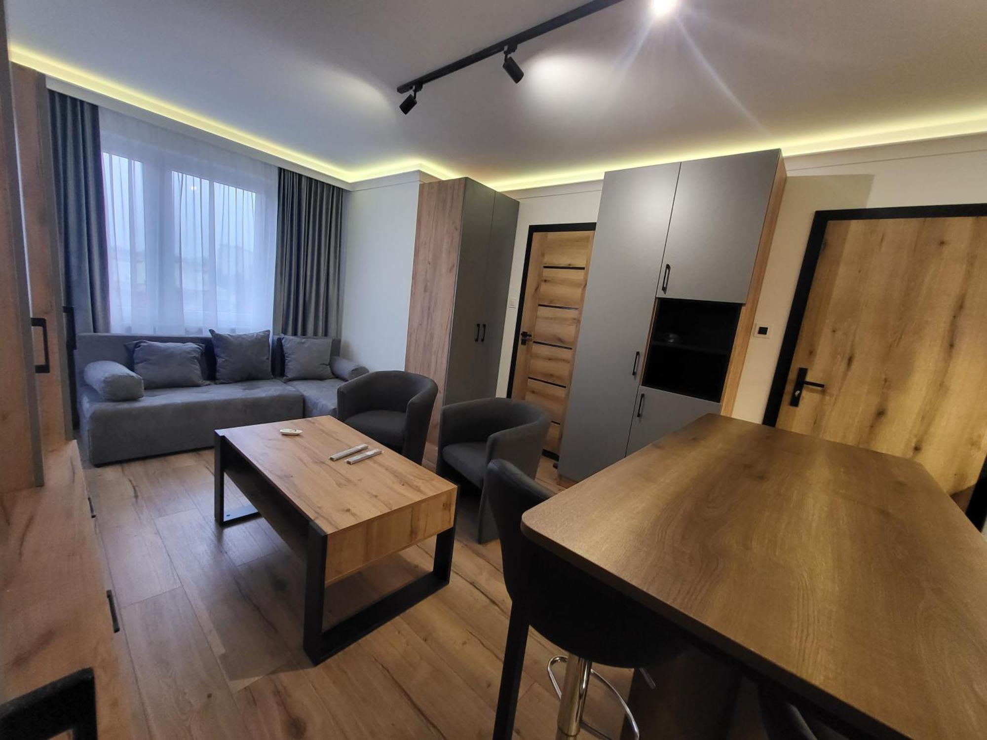 Handy Apartamenty - Mieszkania Na Doby W Centrum Rzeszowa Buitenkant foto